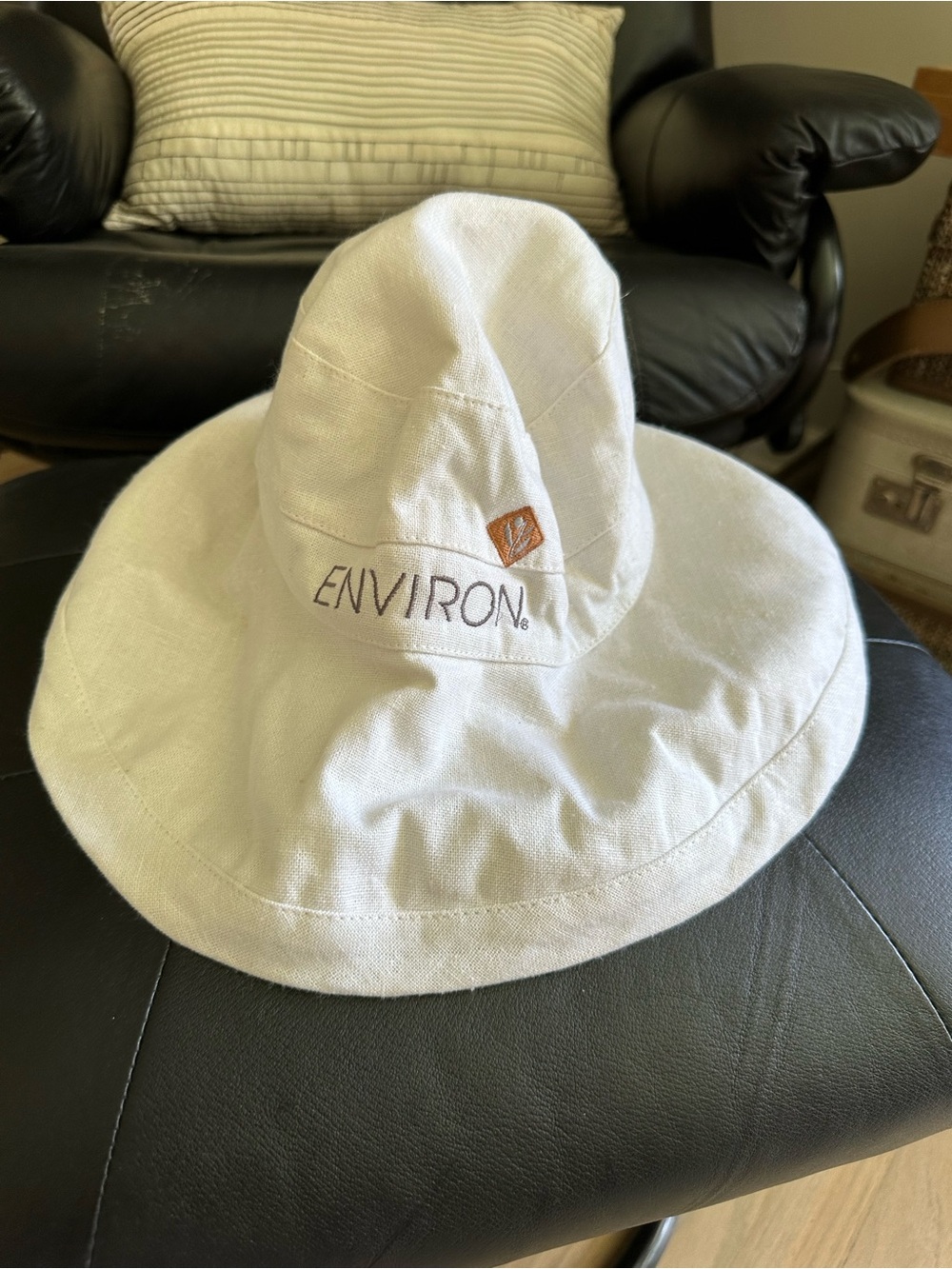 Environ Tropical Trends White Wide-Brim Linen Sun Hat